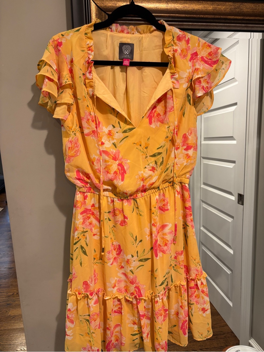 Yellow Floral Ruffle Sleeve Dress. Vince Camuto. Size 8 but fits like a Small